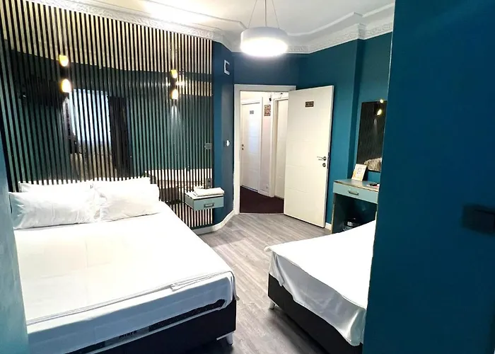 Royalboutique Anex B Kayaroyal - There Is No Lift - Coffees & Tea Free Of Charge At The Terrace Restaurant 3* Istanbul