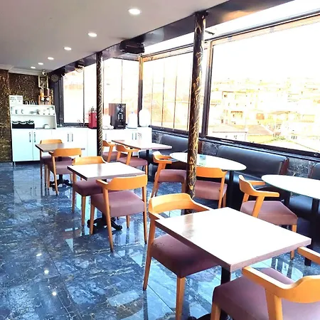 Royalboutique Anex B Kayaroyal - There Is No Lift - Coffees & Tea Free Of Charge At The Terrace Restaurant איסטמבול