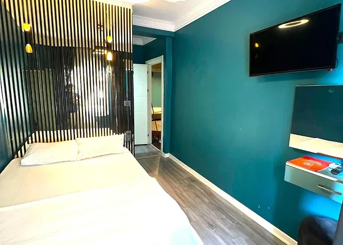 Royalboutique Anex B Kayaroyal - There Is No Lift - Coffees & Tea Free Of Charge At The Terrace Restaurant Hotel Istanbul